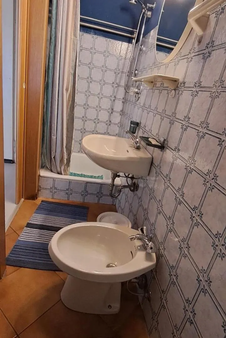 Casa Elena Apartman Como Olaszország